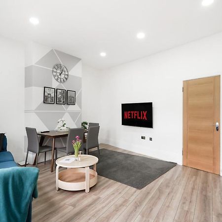 Апартаменты 3Br Duplex Penthouse Harrow Centre Экстерьер фото