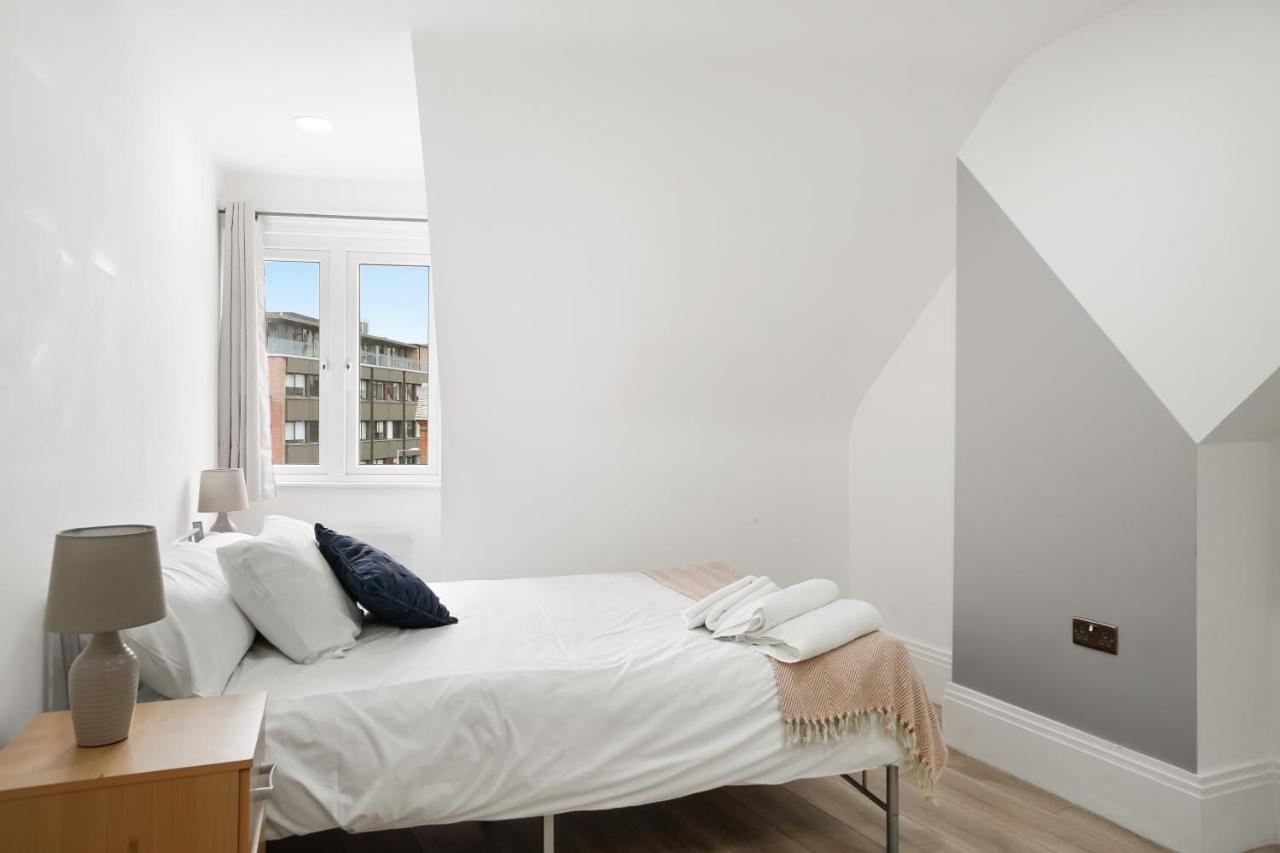 Апартаменты 3Br Duplex Penthouse Harrow Centre Экстерьер фото